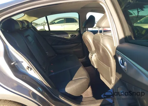 2017 Infiniti Q50 2.0T Base z USA, uszkodzony, nr VIN JN1CV7AP7HM640801